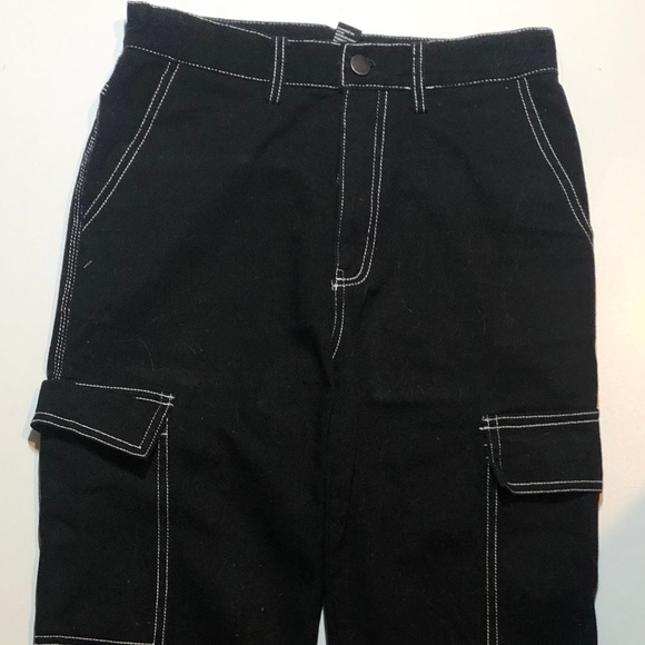 Forever 21 Pants - Trendy Black Cargo Pants